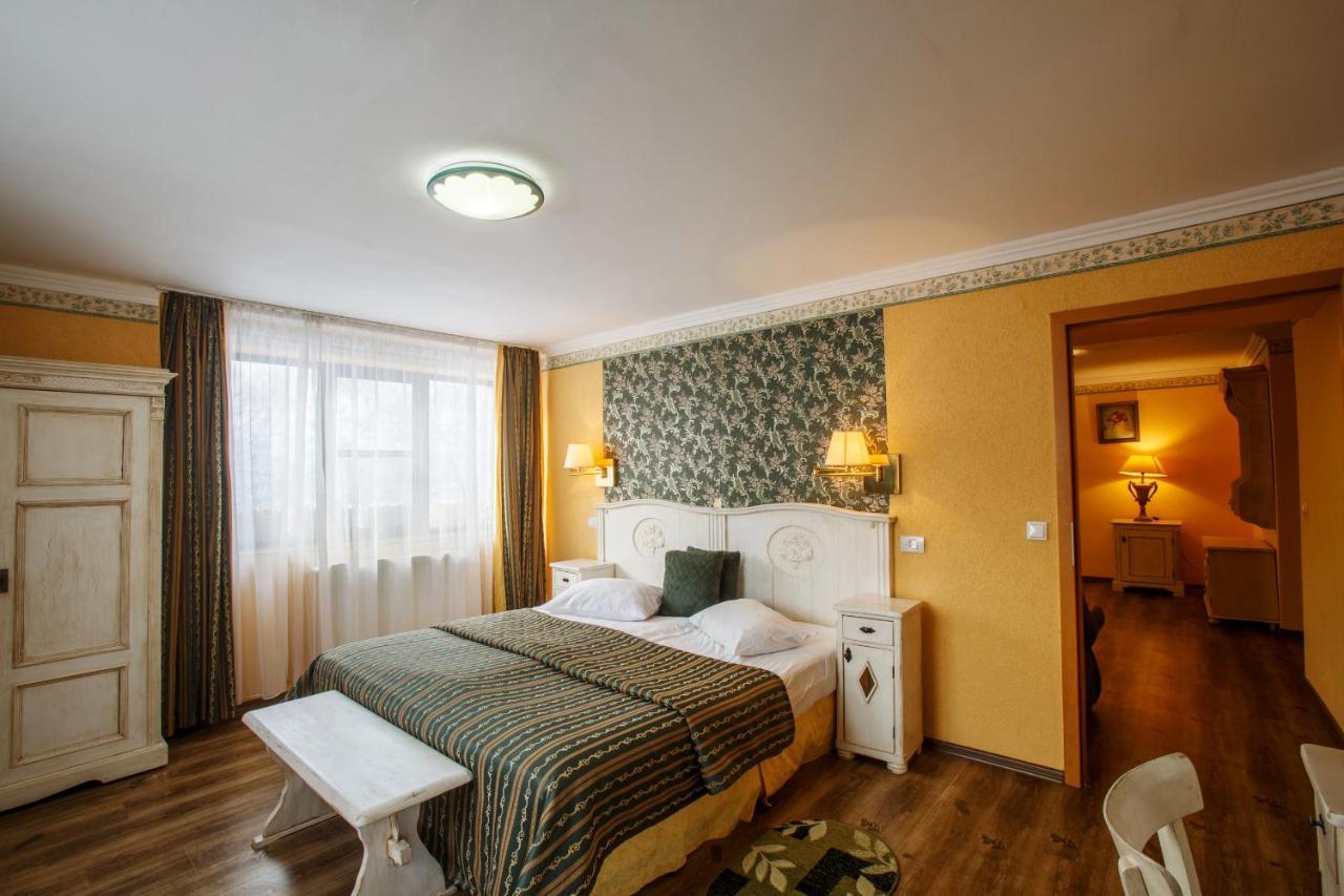 Hotel Domeniul Dracula Daneş Exteriér fotografie